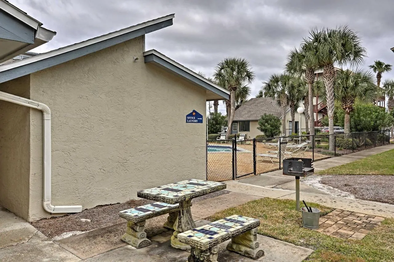 Convenient Pcb Condo With Pool Access Walk To Beach Panama City Beach 0*,